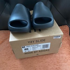 Authentic new Toddler Yeezy slides